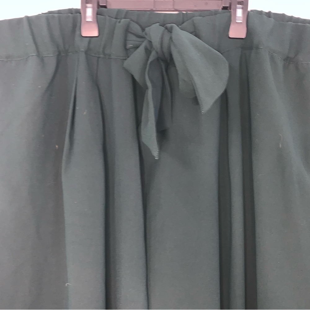 Eloquii Dark Green Wide Leg Pants NWT - Picture 2 of 8